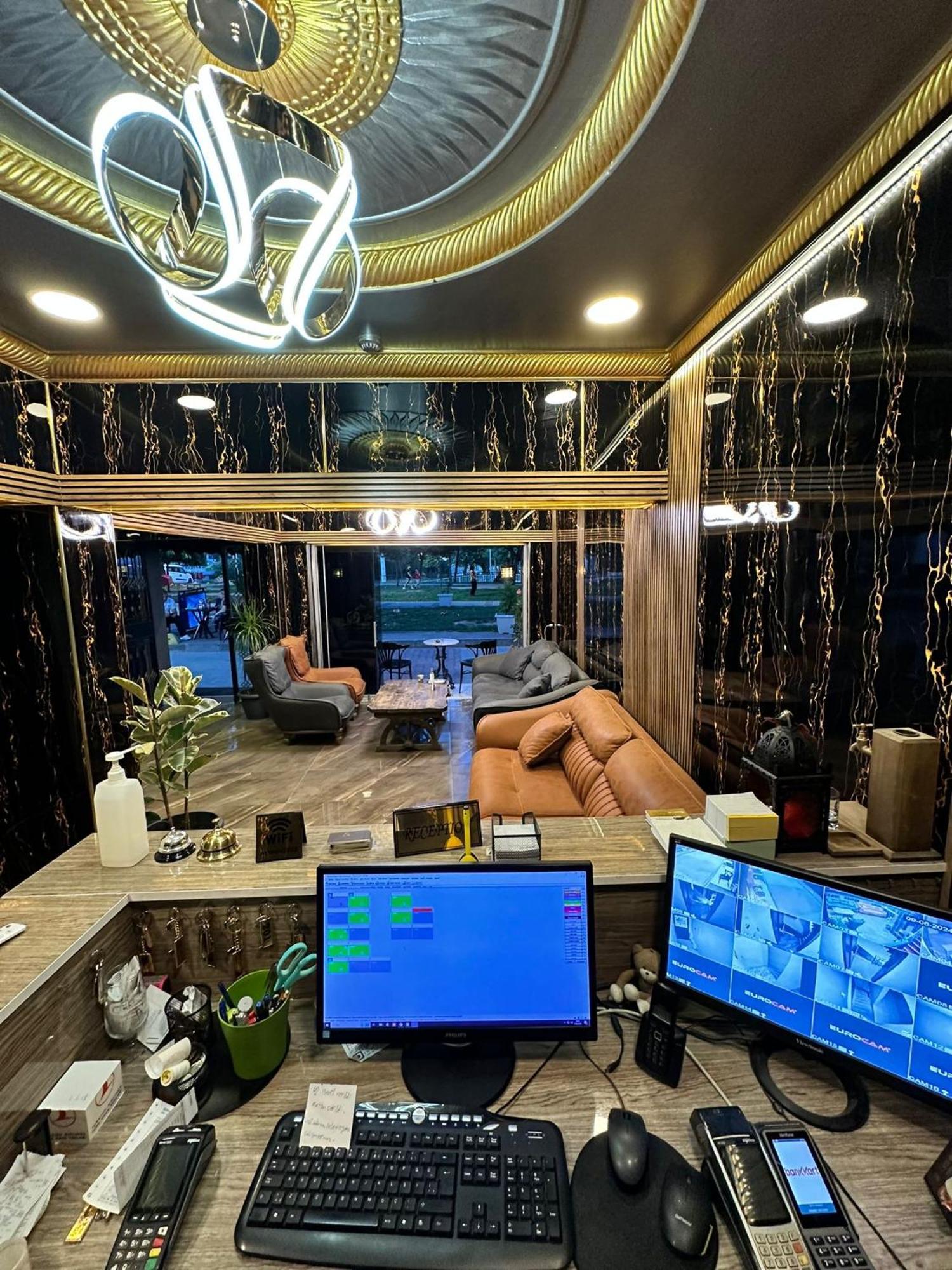 Avrasyaqueen Hotel Истанбул Екстериор снимка